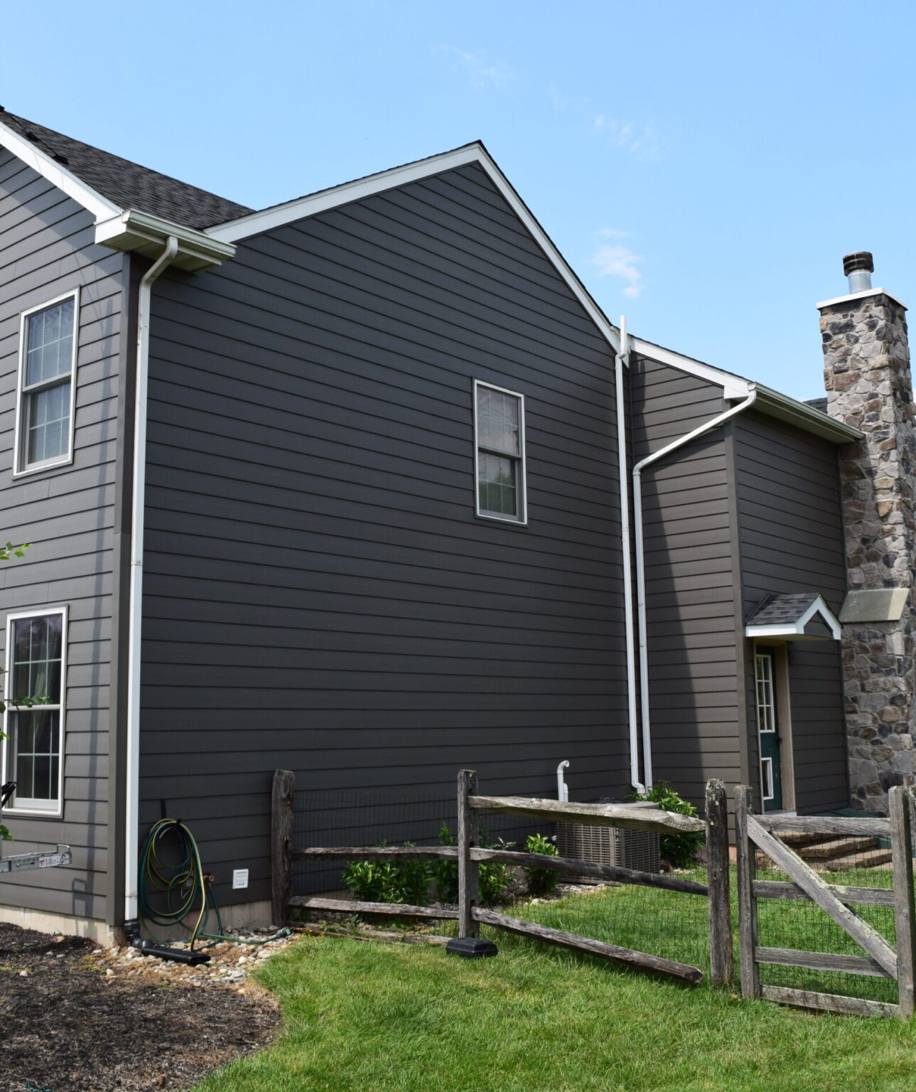 Ascend© Composite Insulated 7" Siding color: Charcoal Smoke
